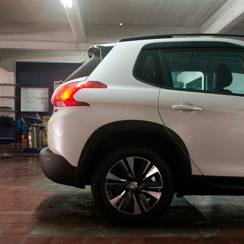 Peugeot 2008 Feline 1.6l Tiptronic | 115cv | 0km 2021