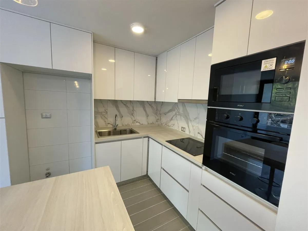 Imagen 5 de 11 de Duplex En Venta 2dorm 3 Baños.valor Rebajado En Las Condes