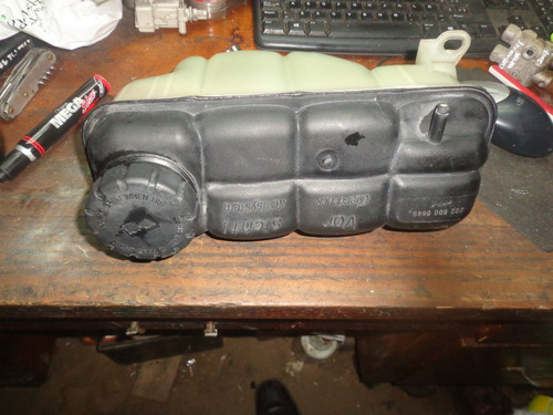 Vendo Tanque De Coolants De Mercedes Benz C240, Año 1998