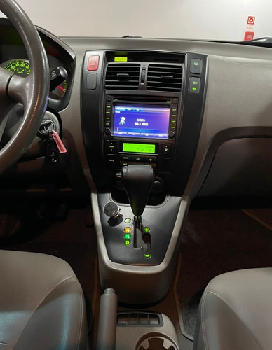 Imagem 12 de 15 de Hyundai Tucson Gls 2.0flex Aut. (com Kit Gás No Documento )