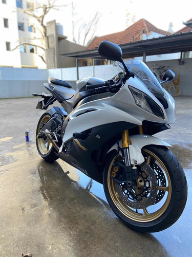 Yamaha Yzf R6