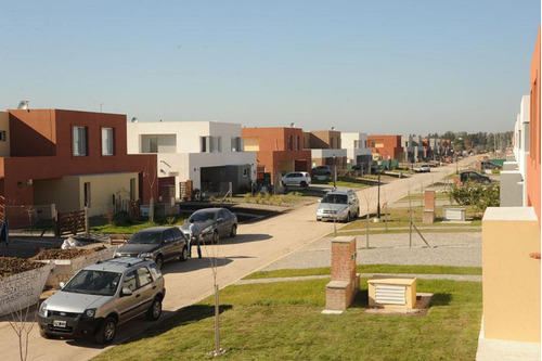 Imagen 26 de 26 de Venta Casa Con Jardin En Casas Santa Maria Tigre
