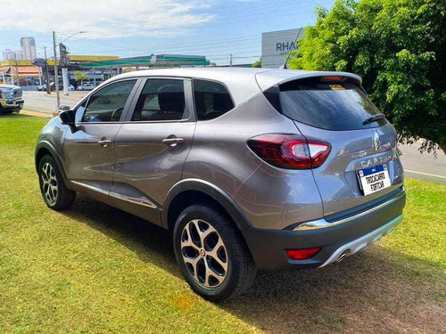 Imagem 6 de 9 de Renault Captur 1.6 Bose 2021