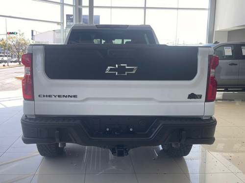 Chevrolet Cheyenne 6.2 Doble Cab Zr2 Bison 4X4 At