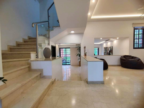 Imagen 7 de 26 de Townhouse En La Urbanización Residencial Bosque Encantado La Boyera El Hatillo Caracas