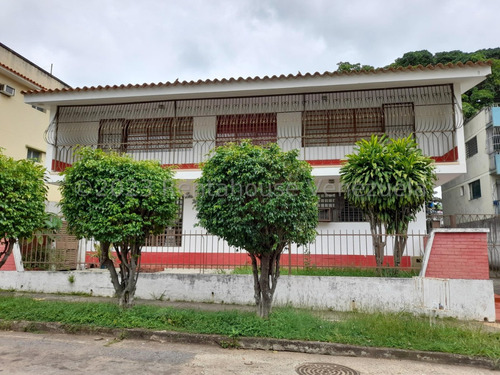 Comodo Apartamento, En Edificio De Solo 4 Familias, Sin Problemas De Agua, De Facil Acceso Al Comercio, En Zona Estrategica, Documentos En Regla