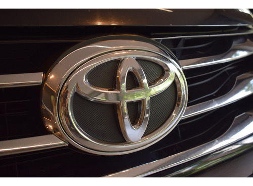 Toyota Hilux SW4 2.8 SRX 4X4 7 LUGARES 16V TURBO INTERCOOLER DIESEL 4P AUTOMÁTICO