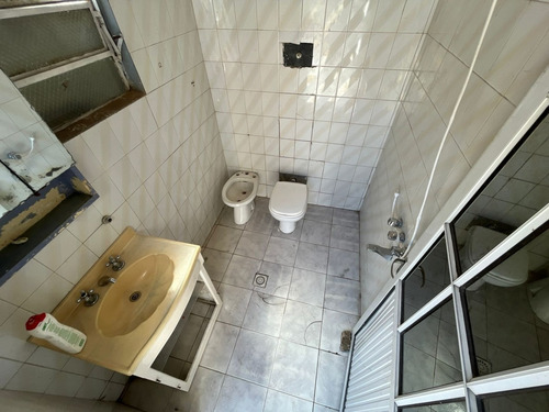 Imagen 10 de 19 de En Venta Casa, Lote Propio, Cinco Ambientes, A Remodelar. (la Tablada)
