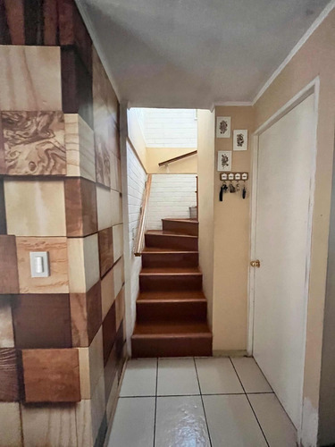 Excelente Casa 4 Dormitorios, 3 Baños, Comuna De Peñalolén
