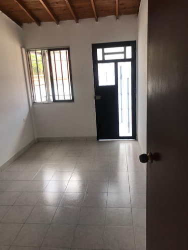 Venta De Casa Unifamiliar en marinilla, Antioquia