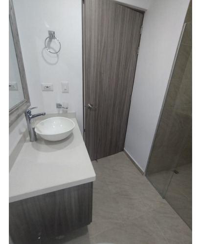 Se Arrienda Apartamento En Pilarica, Medellín