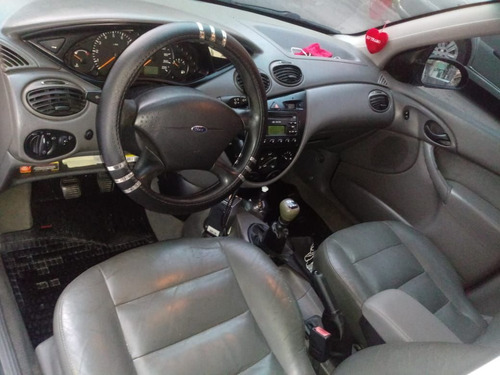 Ford Focus 2003 2.0 Ghia 5p 130 Hp