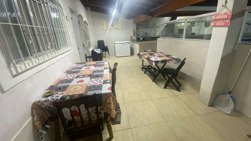 Imagem 14 de 27 de Locação Finais , Casa Com Piscina Ler O Anúncio