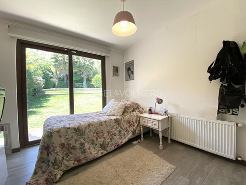 Casa Moderna En Venta, La Reserva
