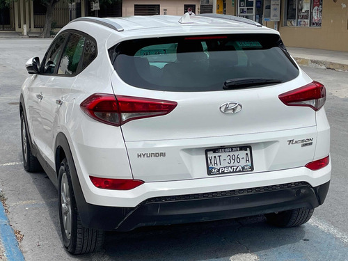 Imagen 4 de 9 de Hyundai Tucson 2.0 Limited At 2017