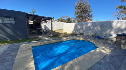 Imagen 4 de 23 de Alquilo Casa Con Piscina Climatizada $4.500 X Día