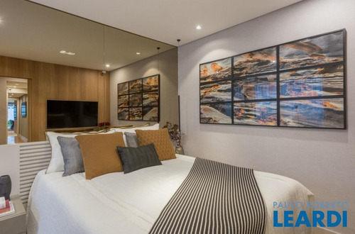 Imagem 2 de 15 de Apartamento - Alto Da Lapa - Sp - 647196