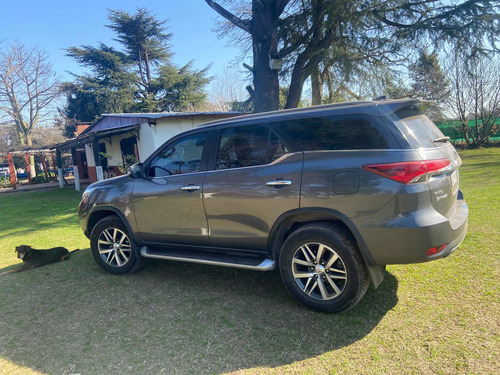 Imagen 7 de 18 de Toyota Sw4 2018 2.8 Srx 177cv 4x4 7as At