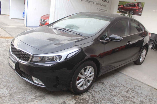 Imagen 1 de 15 de Kia Forte Sedan 2018 4p Ex, Tm6, Bl, Cámara Reversa 7 , F.