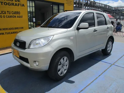 Daihatsu Terios OKII 1.5CC J210LG 4X4 MT AA