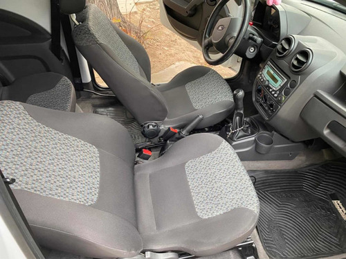 Imagen 8 de 14 de Ford Ka 2013 1.0 Fly Viral 63cv