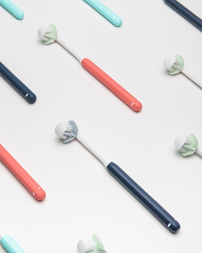 Cepillo Dental Balene - Medio Color Coral