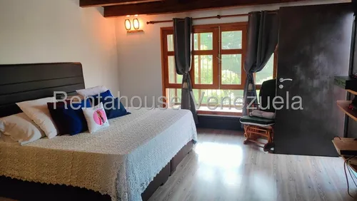 Agp Fabulosa Casa Remodelada. En Venta En La Boyera, Ubicada En Calle Cerrada 25-12979 Ys