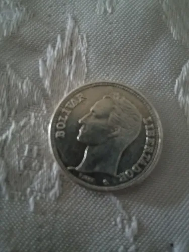 Monrda De Plata De 2 Bolivares (Usado)