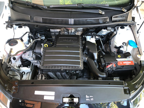 Volkswagen Suran 1.6 Highline Msi 110cv