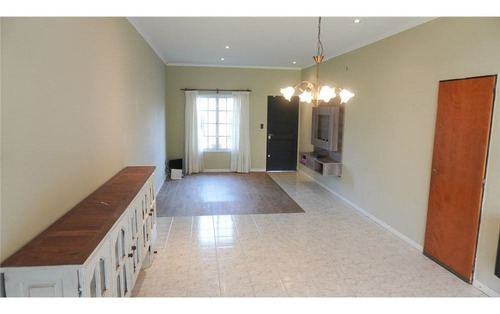 Imagen 30 de 30 de Casas En Venta 3 Dormitorios City Bell