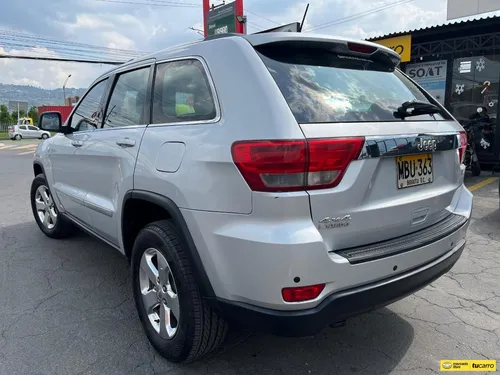 Jeep Grand Cherokee Laredo 3.6cc AT AA 4X4