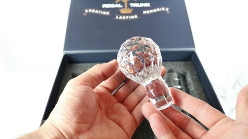 Imagen 7 de 7 de Regal Tronco Whisky Decantador Set En Una Caja De Regalo