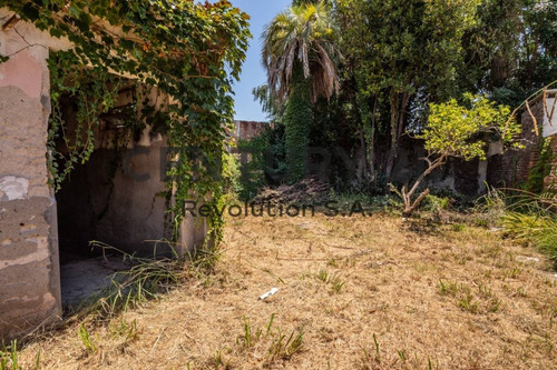 Imagen 12 de 19 de Casa A Remodelar En San Lorenzo - Alem Y San Carlos - Permutas - 324,7 M²