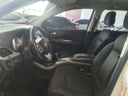 Fiat Freemont 2.4 Emotion 16v Gasolina 4p Automático