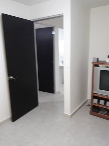 Imagen 3 de 11 de Hermoso Departamento Semi-amueblado, En Desarrollo Con Amenidades, 10859