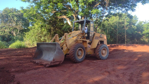 Imagem 1 de 8 de Pá Carregadeira W20b