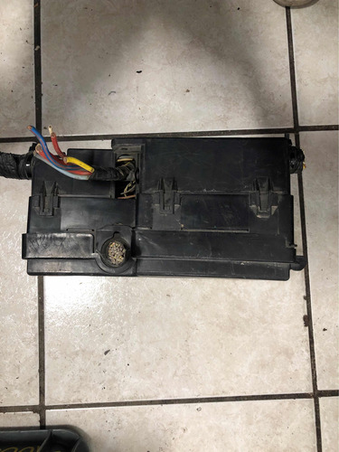 Caja Fusibles Ford Escape 13-17 Av6t-14a142-ab Ml1062 (Usado)