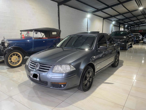 Imagen 6 de 22 de Volkswagen Bora 2010 2.0 Trendline 115cv Tiptronic
