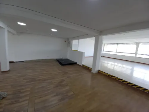 Local En Arriendo En La Avenida Santander/manizales (279062292).