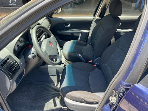 Imagen 11 de 14 de Fiat Palio Elx