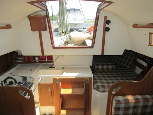 Velero Pandora 27