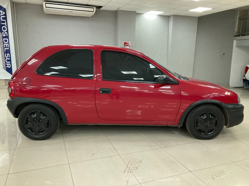 Imagen 2 de 15 de Chevrolet Corsa Life 1.4 3p 2009