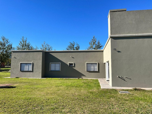 Casa En Venta En Pergamino Con Patio