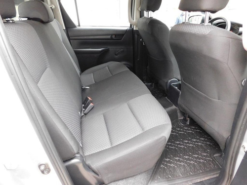 Toyota Hilux Dc 2.4 Tdi 4x2