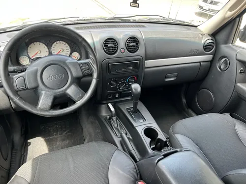 Jeep Liberty Sport 4x4 At