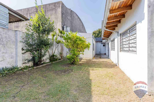 Casa En Venta 3 Dormitorios +quincho +consultorio