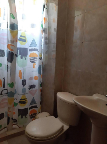 Imagen 4 de 14 de Townhouse En Venta En Villa Nueva 127mts Alexandra Ramírez 04147041922