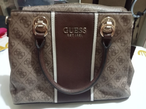 Cartera Original Marca Guess Color Marrón Americana