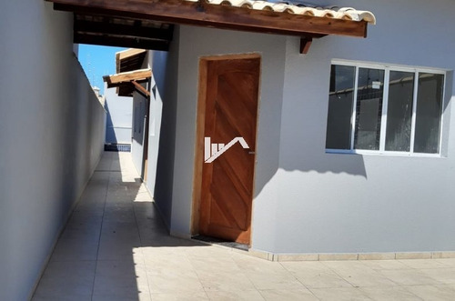 Imagem 1 de 9 de Casa Com Piscina A 1400 Metros Do Mar, Em Itanhaem-sp