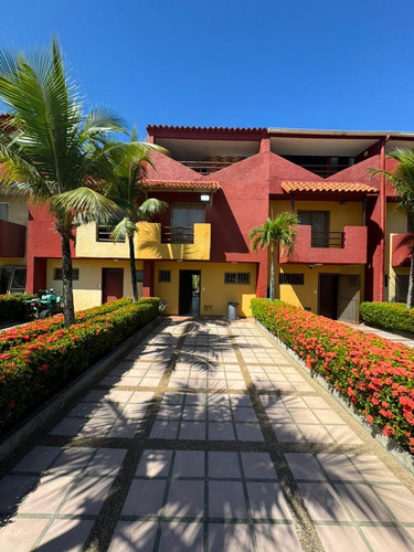 Tomw House En Venta En Puerto Encantado